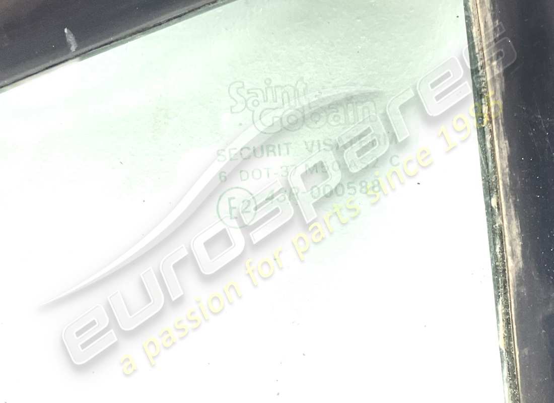gebraucht ferrari rechte hintere seitenleuchte aus glas gts. teilenummer 60162807 (2)
