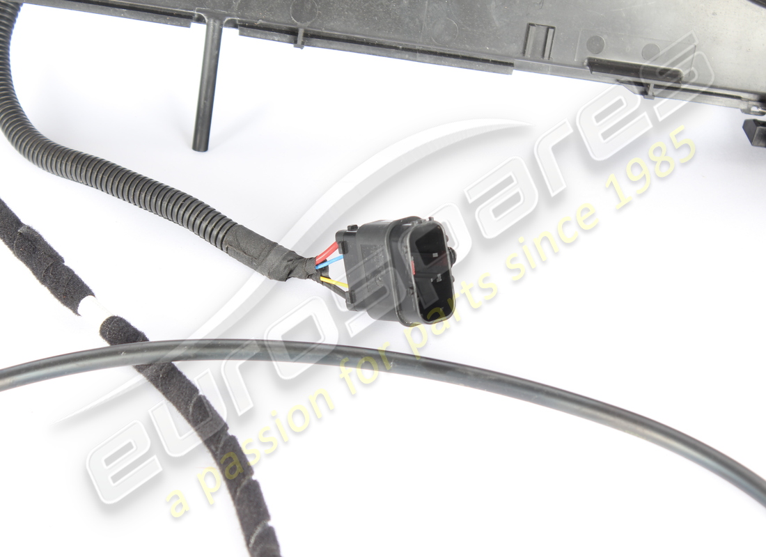 gebrauchter maserati scheibe . teilenummer 675001665 (3)