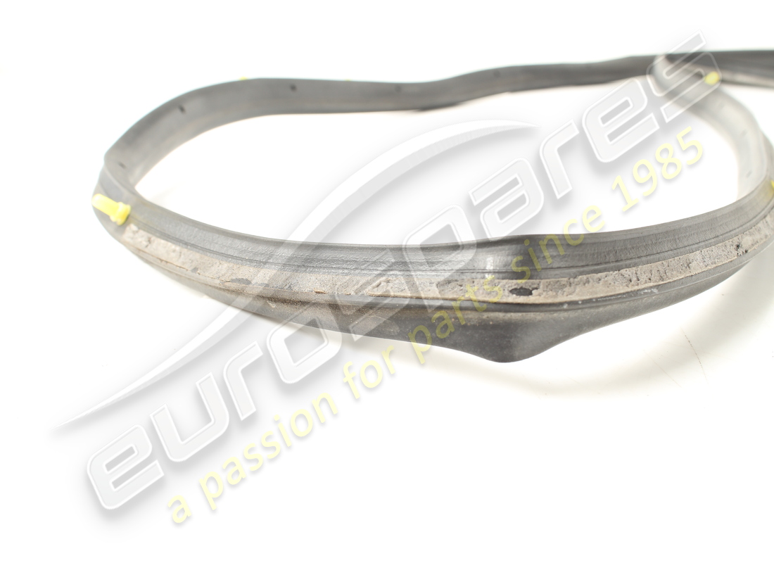 used maserati intermediate gasket for lh part number 67478300 (2)