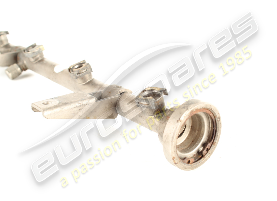 gebrauchtes rechtes kraftstoffleitungsrohr maserati. teilenummer 585060002 (3)