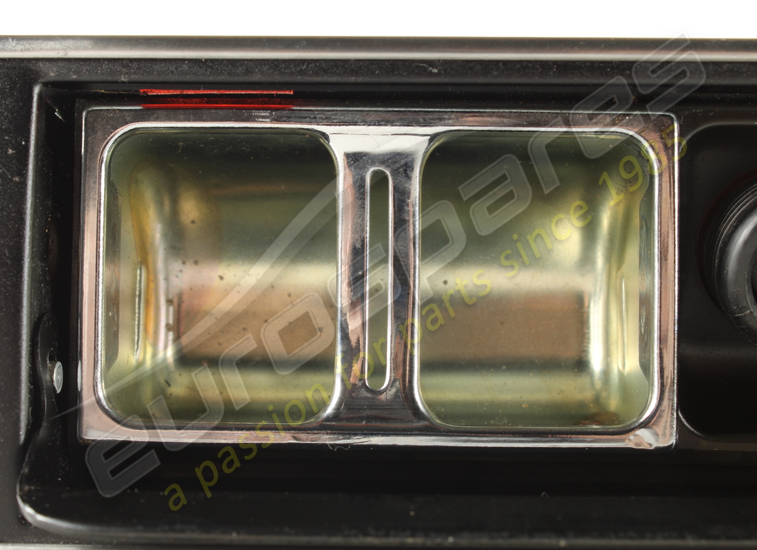 gebrauchter ferrari aschenbecher chrom. teilenummer 2576492000 (3)