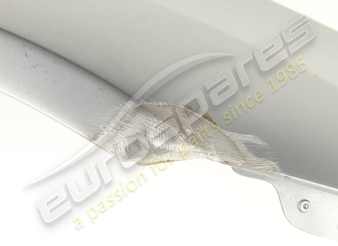 gebrauchter lamborghini rechter vorderer kotflügel. teilenummer 4t0821022d (2)