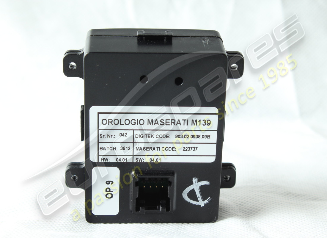 neue maserati analoguhr. teilenummer 223737 (1)
