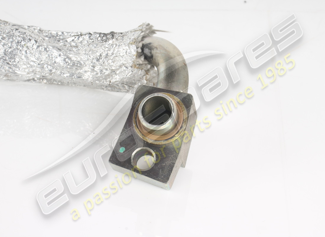 VERWENDET FERRARI FREON-RÜCKLAUFROHR ZUM VERDICHTER. TEILENUMMER 86854500 (2) verwendet ferrari freon-rücklaufrohr zum verdichter. teilenummer 86854500 (2)