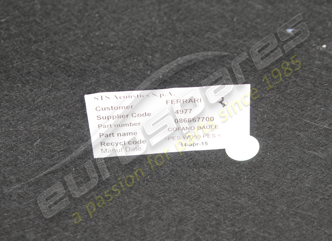 gebrauchte ferrari gepäckraum-deckelverkleidung. teilenummer 86667700 (4)