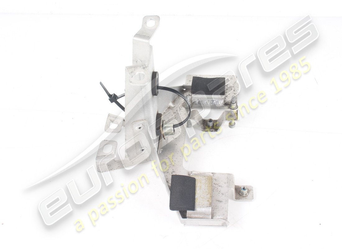 GEBRAUCHTE FERRARI PUMPENHALTERUNG. TEILENUMMER 314656 (3) gebrauchte ferrari pumpenhalterung. teilenummer 314656 (3)