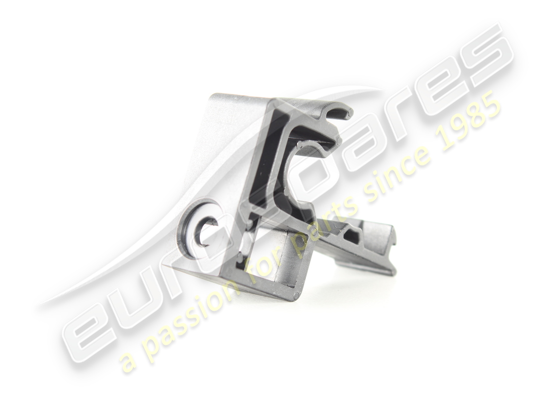 NEUE MASERATI KANINCHENFILTERHALTERUNG. TEILENUMMER 670030588 (2) neue maserati kaninchenfilterhalterung. teilenummer 670030588 (2)