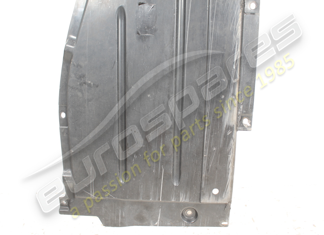 beschädigt ferrari linker hinterer abschnitt des vorderen flachen unterbodenelements. teilenummer 81176800 (4)