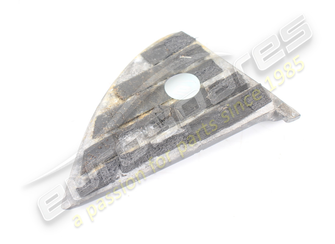 GEBRAUCHTE MASERATI HINTERE TÜR-AUSSENVERKLEIDUNGSPLATTE. TEILENUMMER 374500656 (4) gebrauchte maserati hintere tür-aussenverkleidungsplatte. teilenummer 374500656 (4)