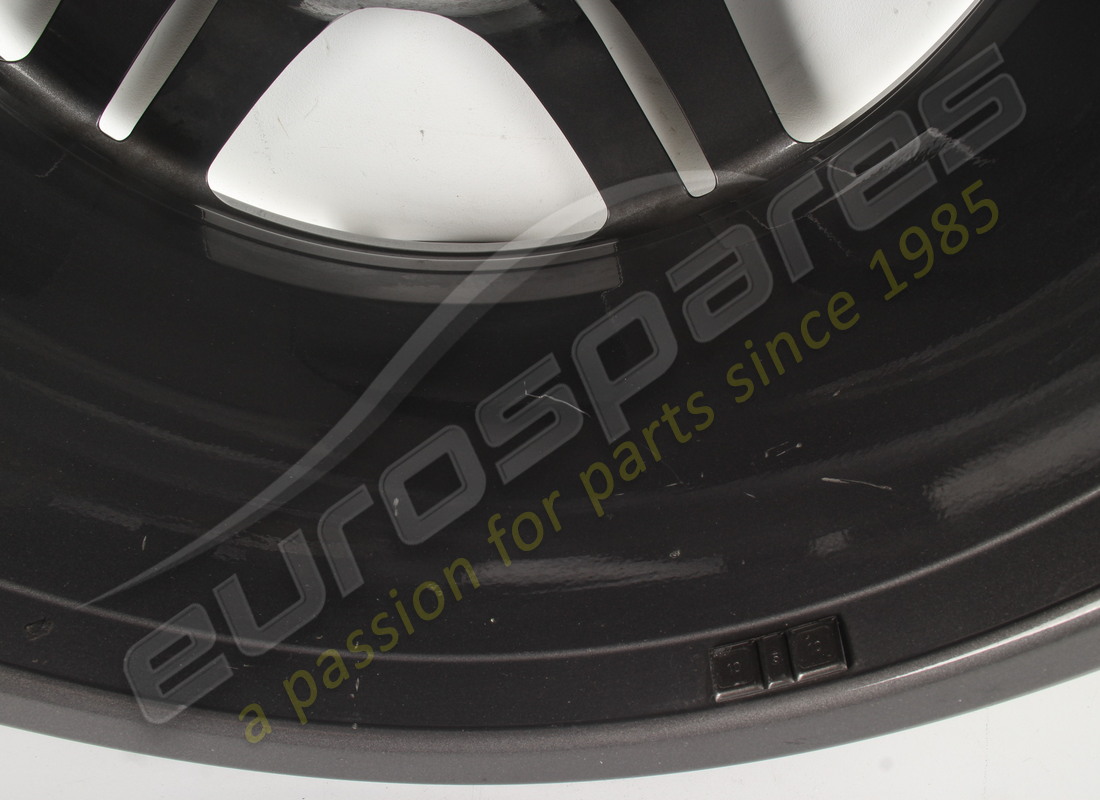 gebrauchtes ferrari hinterrad. teilenummer 855341 (7)