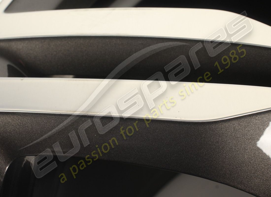 gebrauchtes ferrari hinterrad. teilenummer 855341 (10)