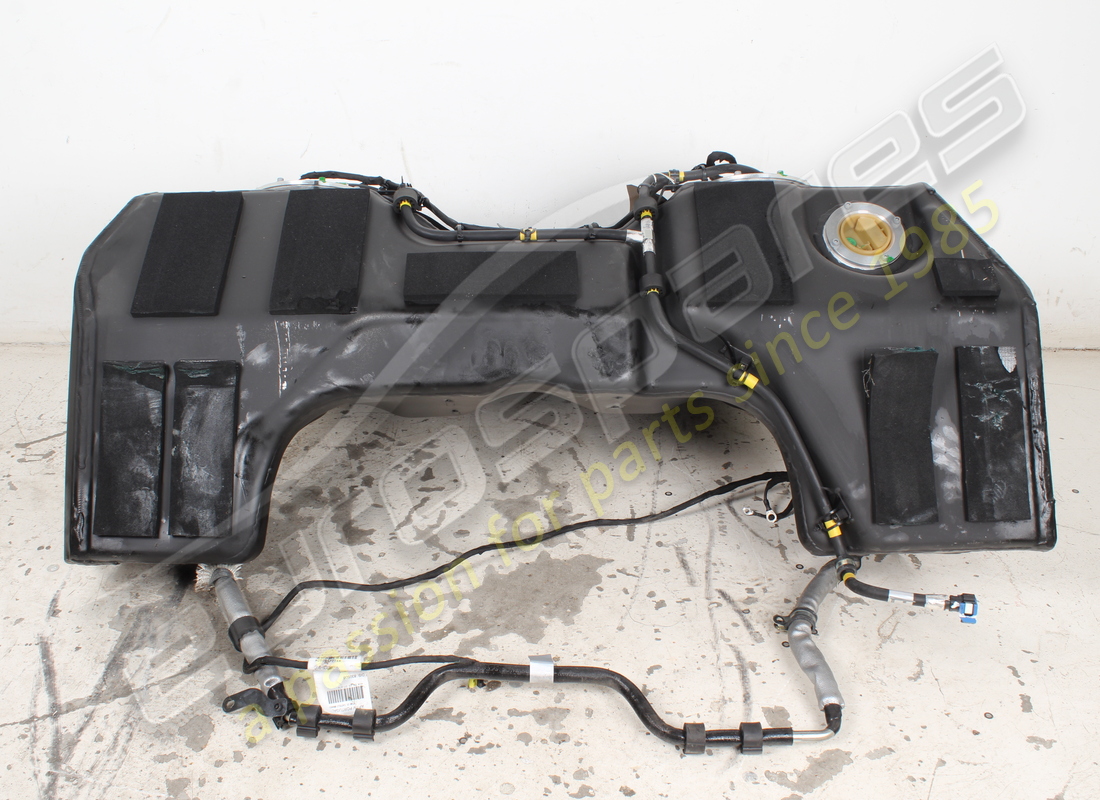 ferrari vollständiger tank verwendet. teilenummer 341208 (2)