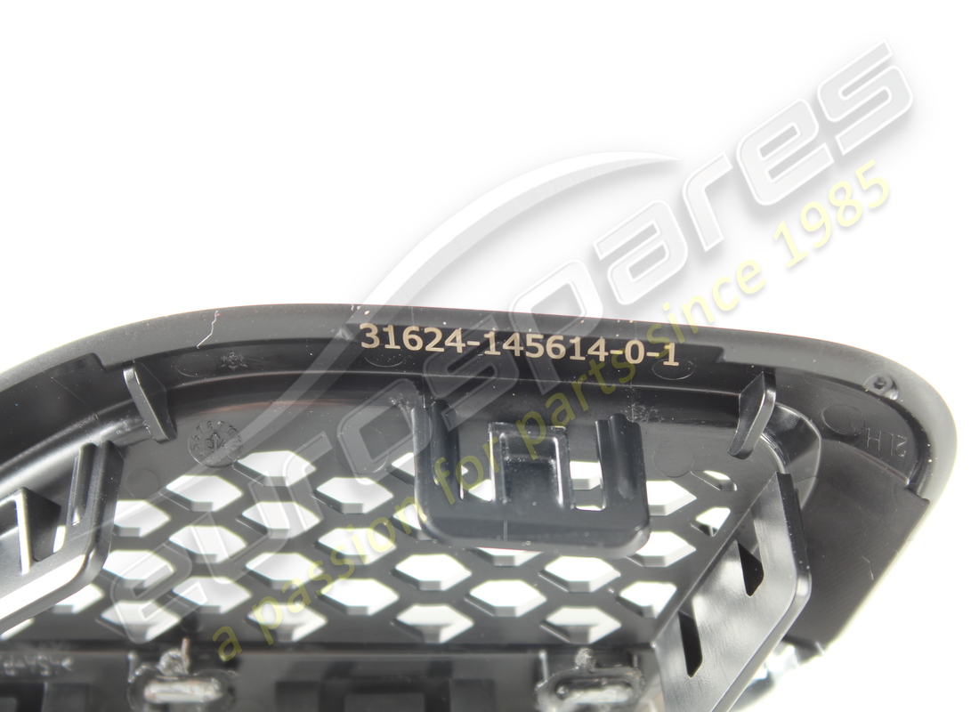 neu maserati lh seitliche lüftungsöffnung. teilenummer 670197652 (2)