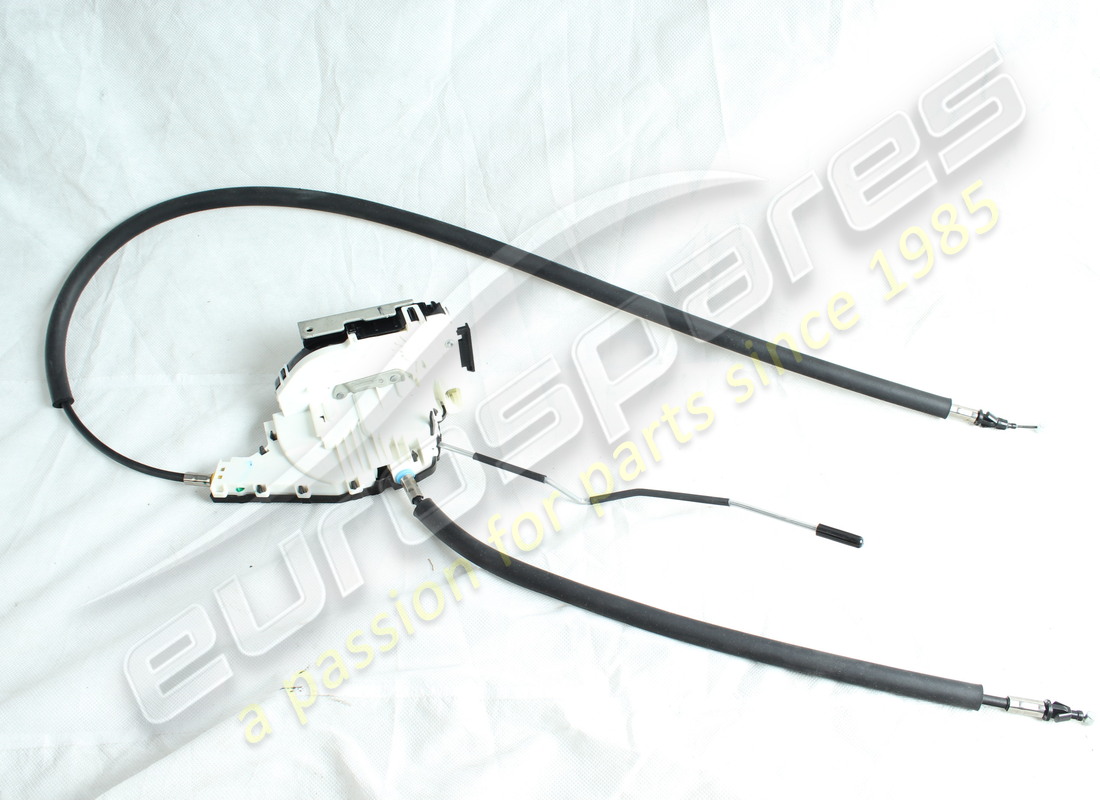 neues maserati rechtes vordertürschloss. teilenummer 670030630 (2)