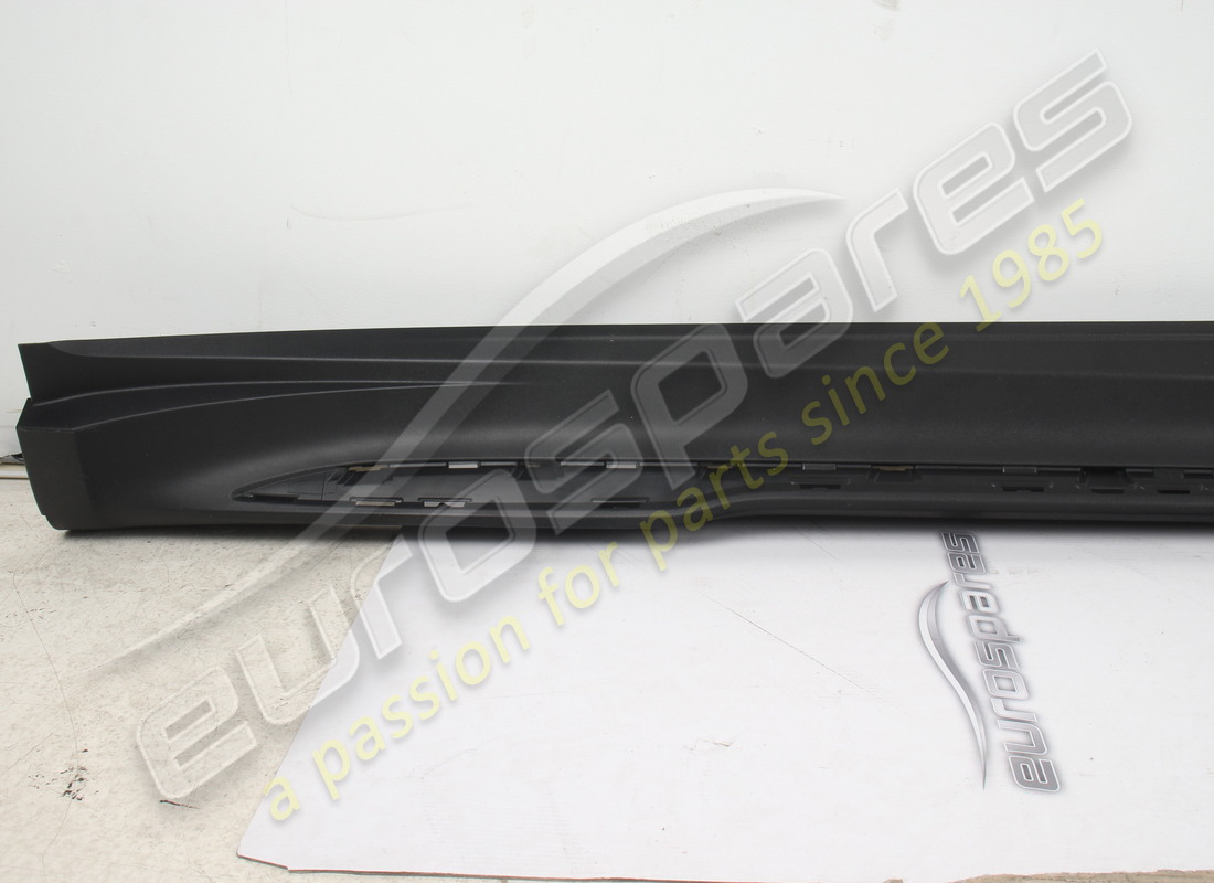 neu porsche längstrennelement mattschwarz. teilenummer 9j1854886bok1 (2)
