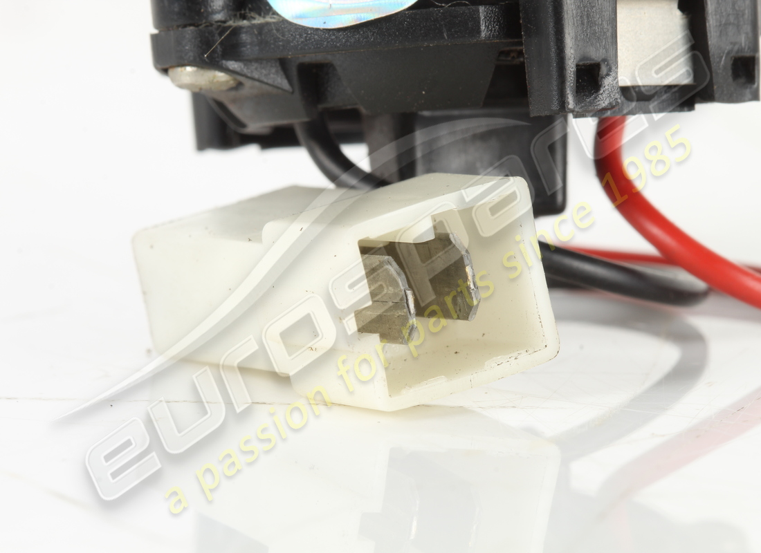 gebrauchte ferrari handschuhtaschentuchlampe. teilenummer 60743100 (6)