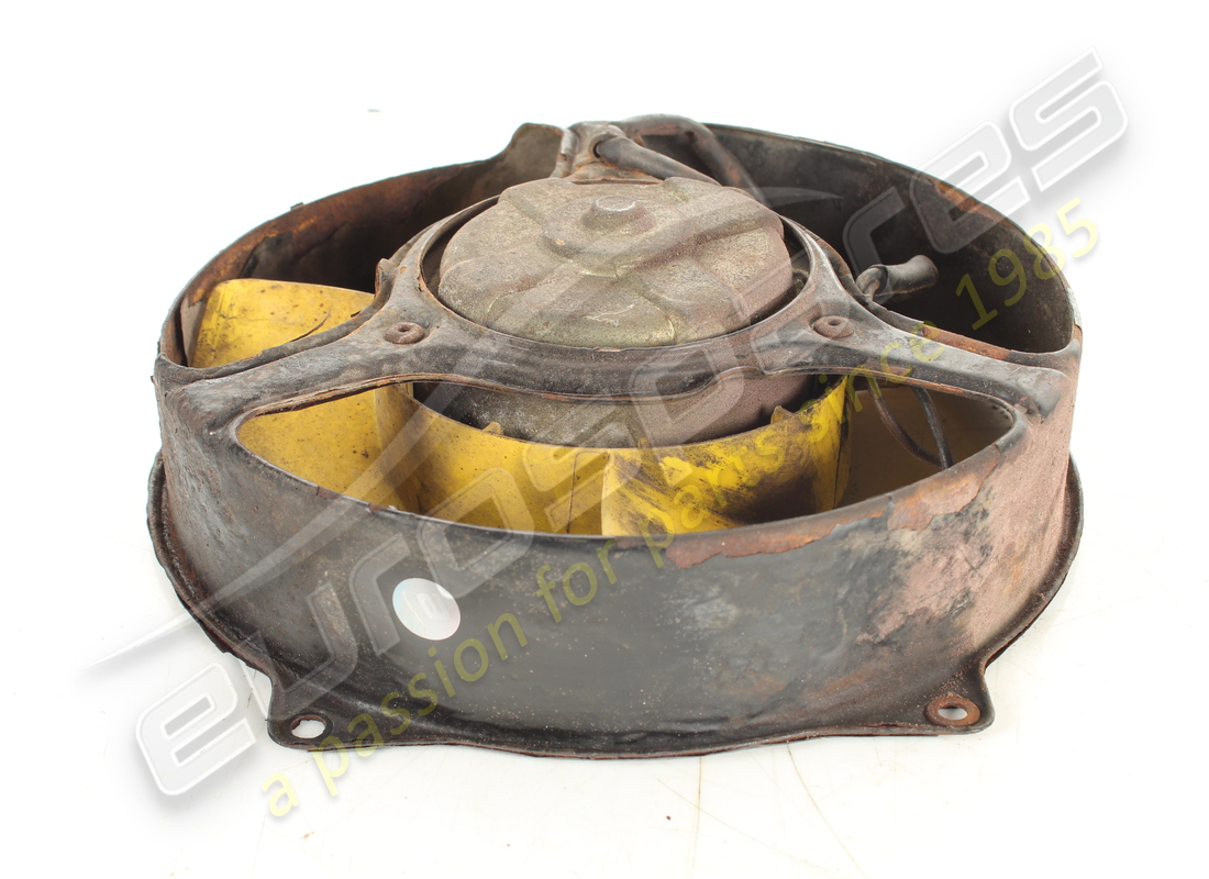 GEBRAUCHTE Ferrari ELEKTRISCHE LÜFTERMOTORBAUGRUPPE. TEILENUMMER 121161 (1)