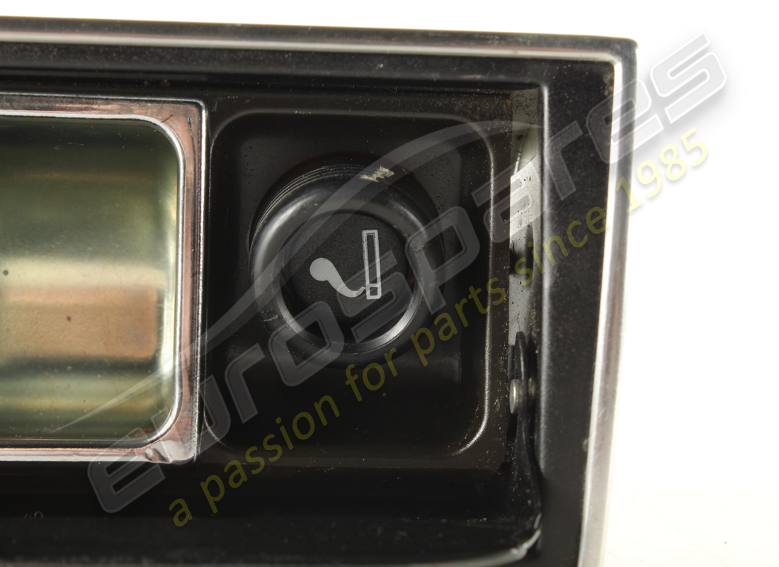 gebrauchter ferrari aschenbecher chrom. teilenummer 2576492000 (2)