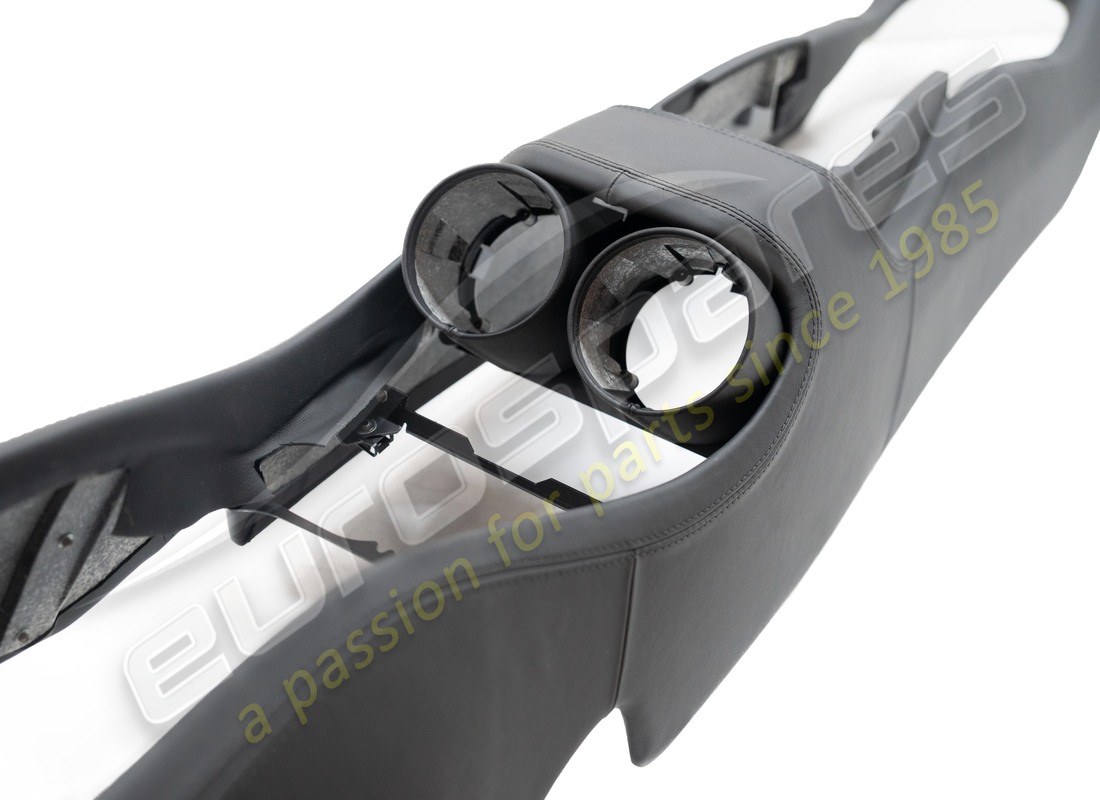 beschädigte ferrari mittelkonsole. teilenummer 83577712 (2)