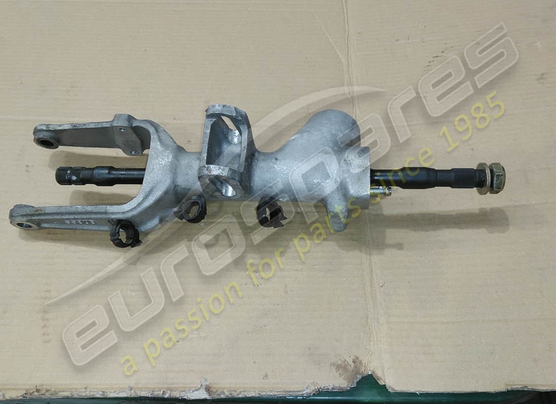 GEBRAUCHT Eurospares OBERWELLE MIT SÄULENUNTERSTÜTZUNG . TEILENUMMER EAP1384819 (1)