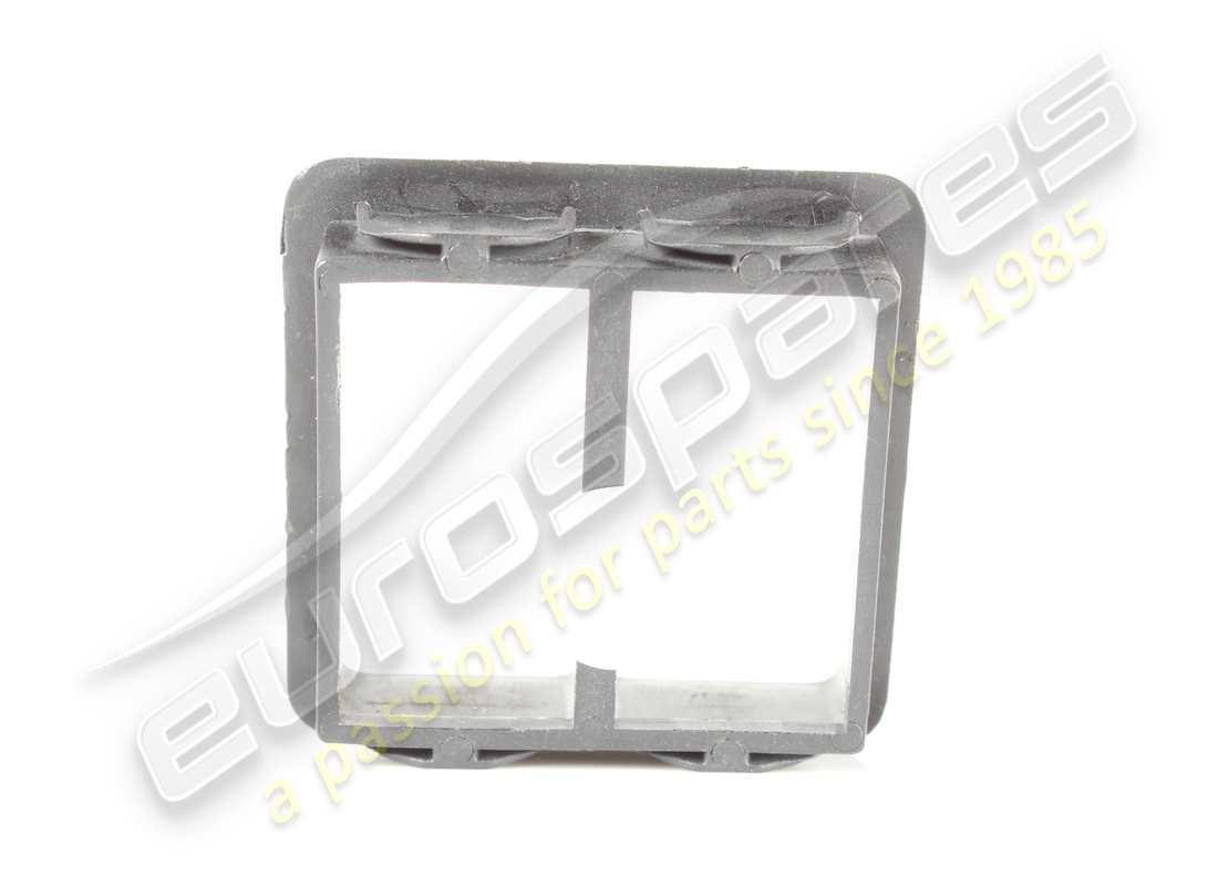 used maserati double rim t plate. part number 363300305 (3)