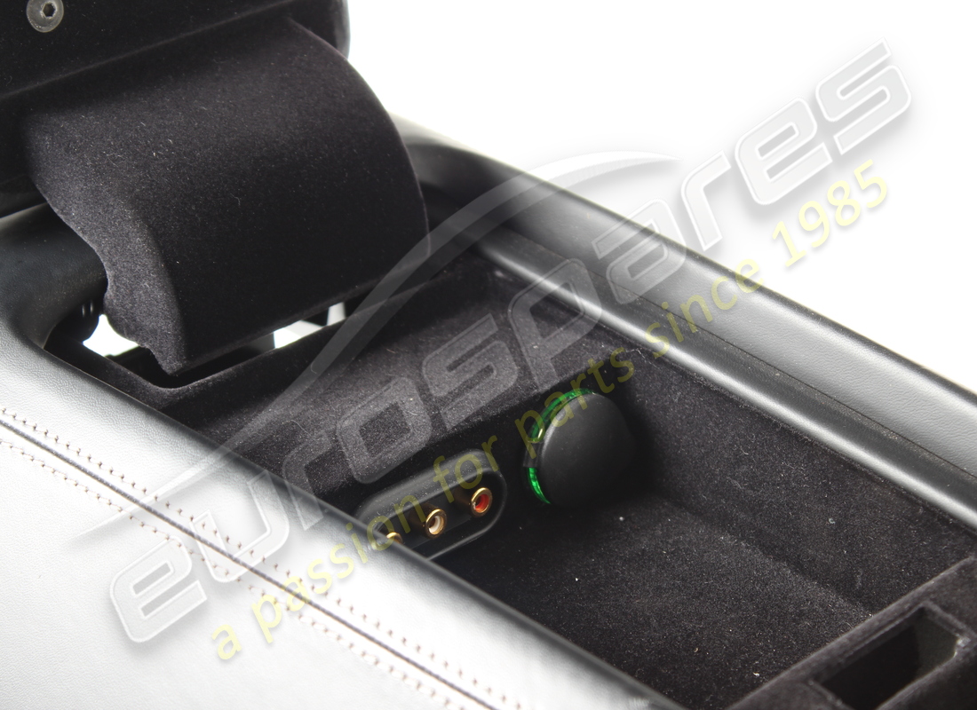 gebrauchte ferrari mittelkonsole-einheitstruktur. teilenummer 83577712 (6)