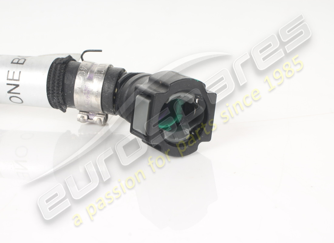 VERWENDETES FERRARI VERBINDUNGSROHR. TEILENUMMER 860357 (3) verwendetes ferrari verbindungsrohr. teilenummer 860357 (3)