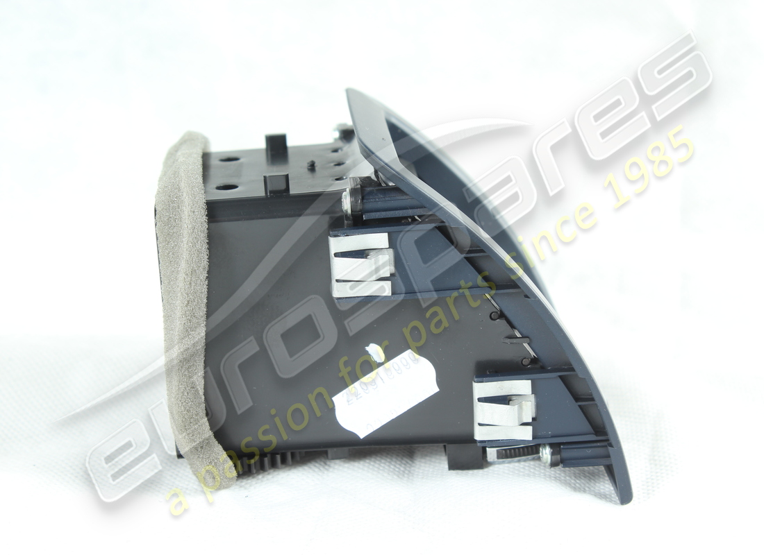 NEW MASERATI SIDE AIR VENTBLU.PROF. . PART NUMBER 68238533 (1)