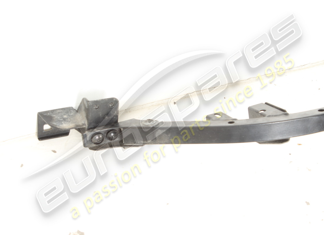 gebraucht lamborghini hinterer stossfängerrahmen. teilenummer 4t0813753d (2)
