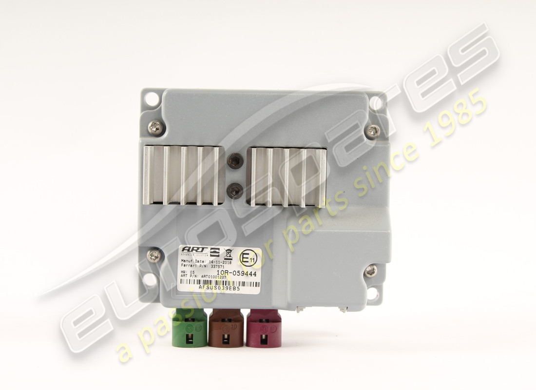 VERWENDETER Ferrari USB-SPLITTER. TEILENUMMER 337571 (1)