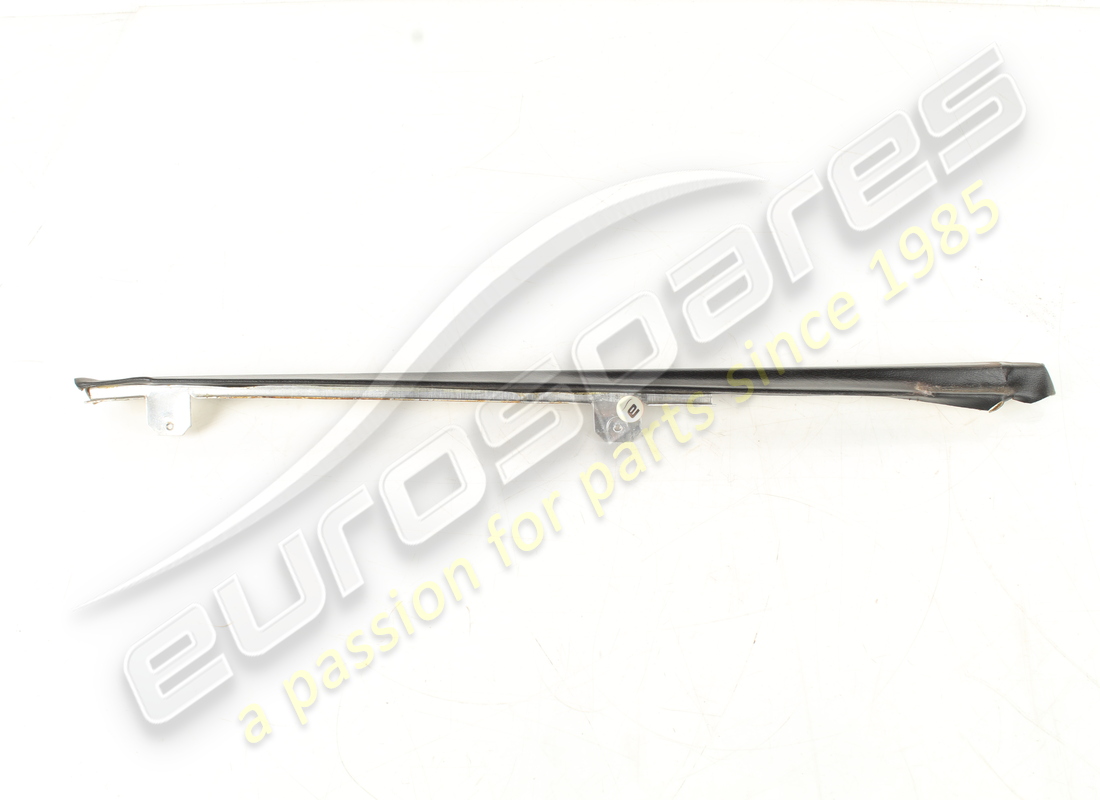 verwendet ferrari rh-formteil. teilenummer 61190900 (4)