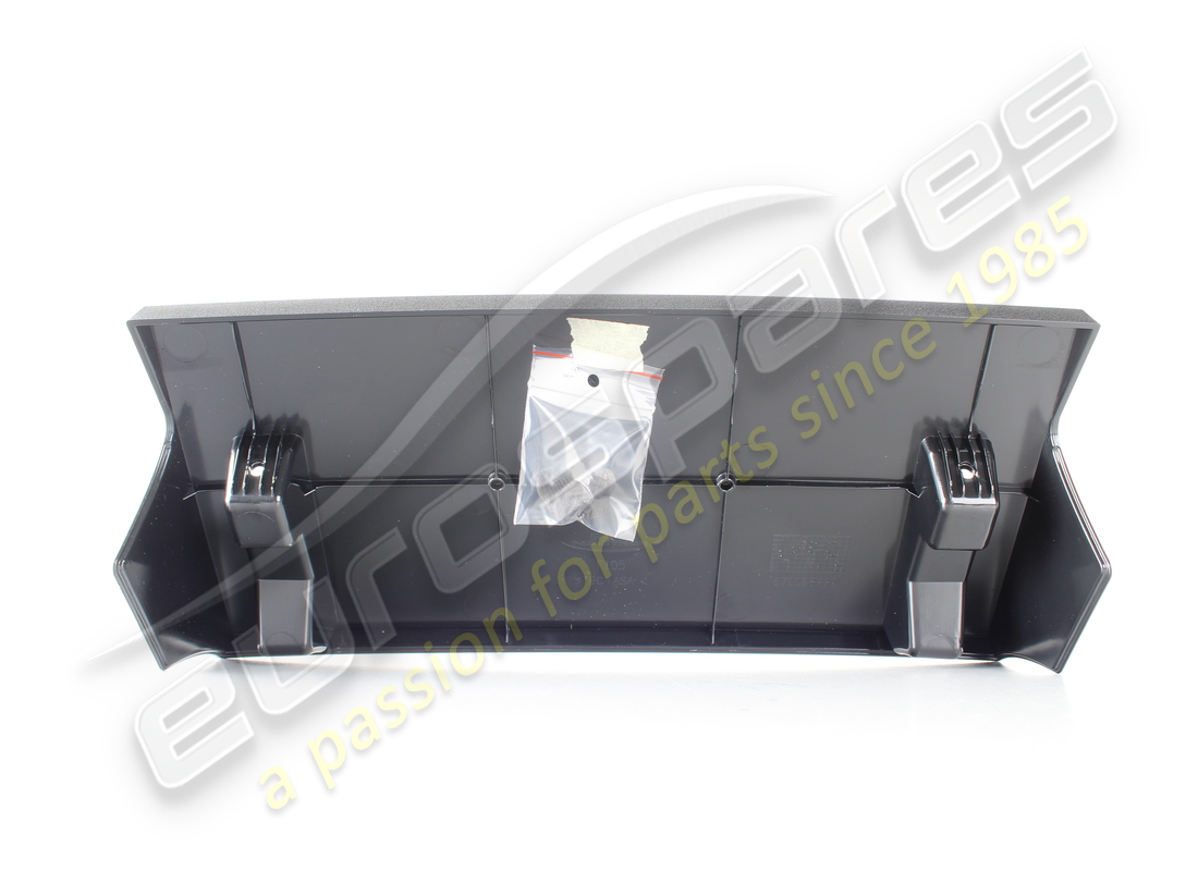 NEUER MASERATI VORDERER NUMMERNSCHILDHALTER. TEILENUMMER 670099549 (2) neuer maserati vorderer nummernschildhalter. teilenummer 670099549 (2)