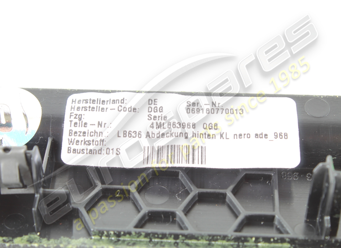 lamborghini abdeckung verwendet. teilenummer 4ml863968qg8 (2)