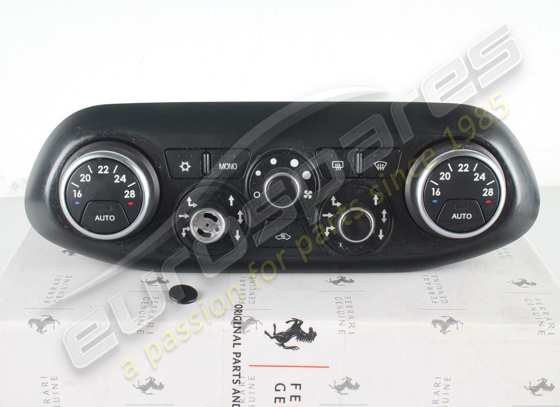 neu (sonstiges) ferrari bedienfeld für klimaanlage. teilenummer 83830500 (1)