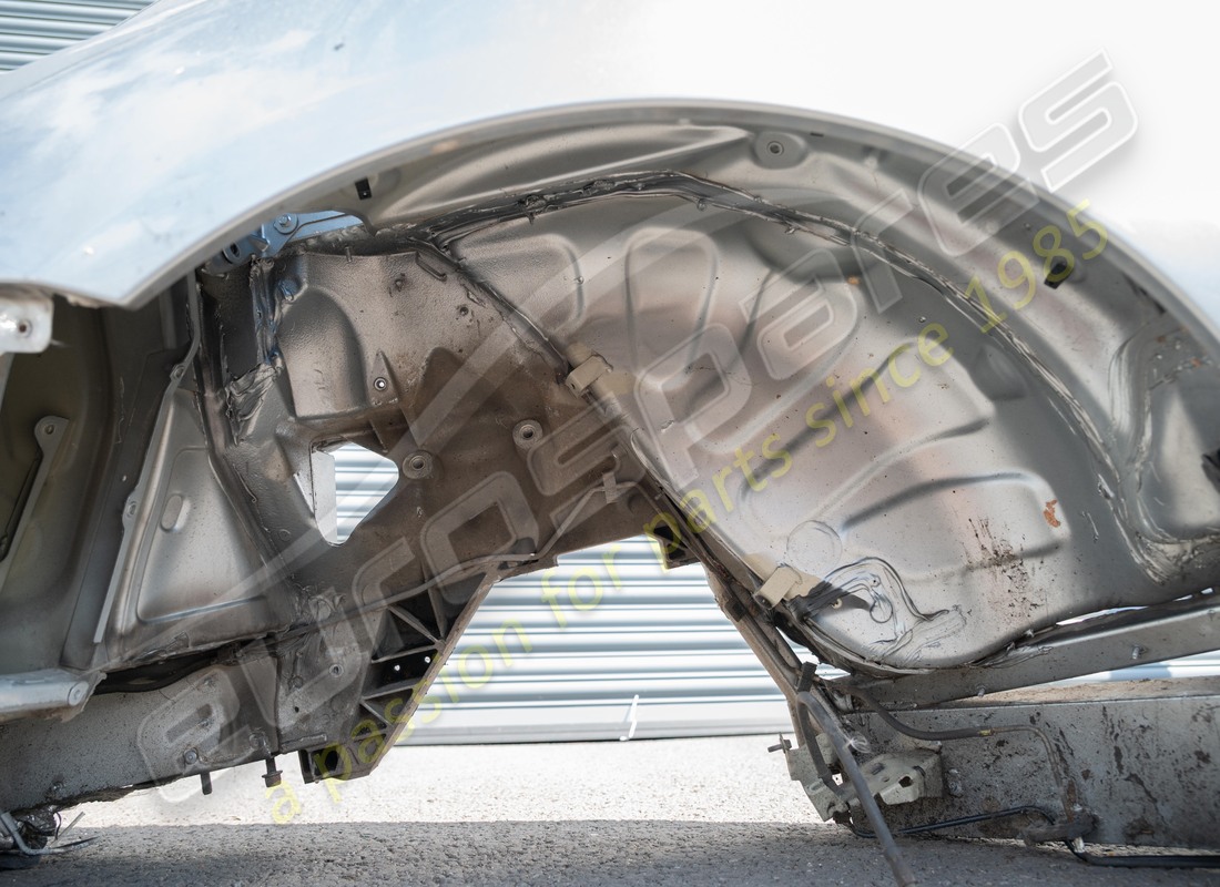 verwendet ferrari komplette hintere rechte flanke. teilenummer 83275611 (3)