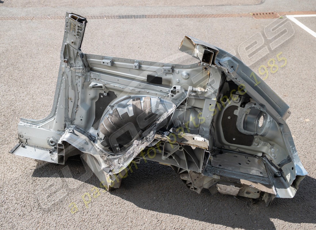 verwendet ferrari komplette hintere rechte flanke. teilenummer 83275611 (4)